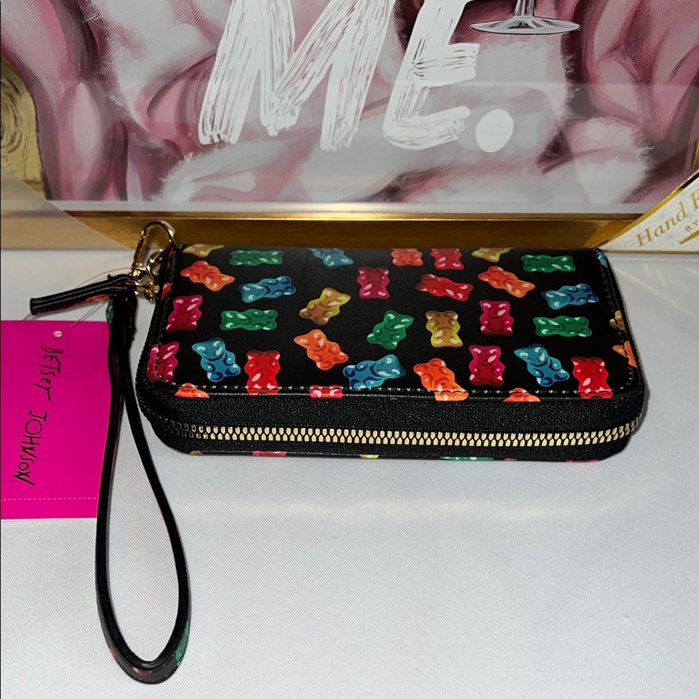 Betsey Johnson Black Gummy Bear Clutch Wristlet - Picture 11 of 17